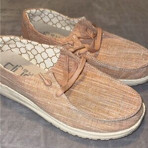Women's Size Womens 6/ Youth 7 Hey Dudes Wendy Sparkling Rose Gold